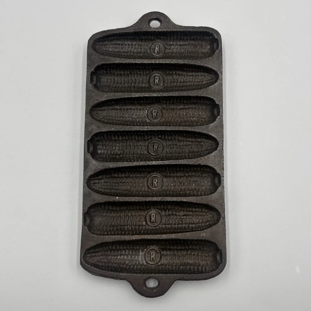 Vintage Cast Iron‎ Junior Cornbread Pan Krusty Korn Kobs Toy Cast Iron